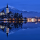 Illustration for article titled 8 Unbelievably Beautiful Cityscapes and Their Reflections